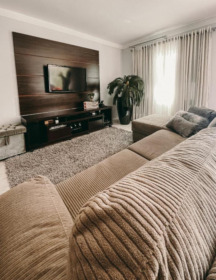 Casa Confortavel Em Local Tranquilo. Rodeio Ngoại thất bức ảnh
